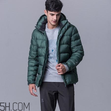 凱樂(lè)石羽絨服多少錢？凱樂(lè)石羽絨服價(jià)格
