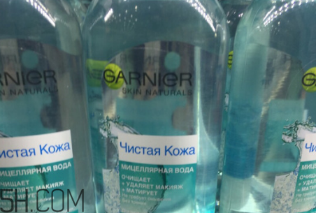 卡尼爾卸妝水粉水還是藍(lán)水好？自然堂素顏霜需要卸妝嗎？