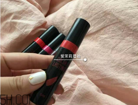 愛茉莉唇釉2號好看嗎？愛茉莉唇釉2與圣羅蘭12的區(qū)別