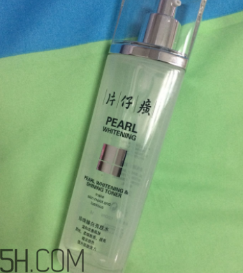 片仔癀珍珠亮膚水適合油皮嗎？適合夏季嗎？