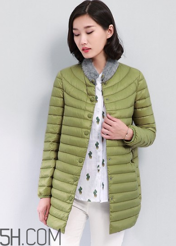 女裝羽絨服怎么保養(yǎng)？輕薄羽絨服怎么搭配？