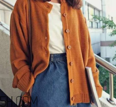 橘色衣服怎么搭配？橘色衣服搭配指南