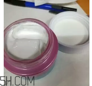 植美村素顏霜好用嗎？含有害成分嗎？