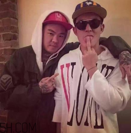 vlone衛(wèi)衣多少錢？vlone衛(wèi)衣價(jià)格