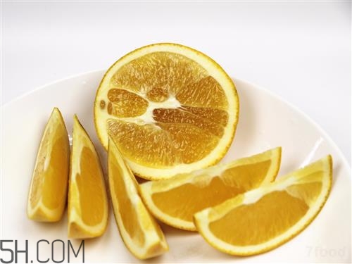 柿子和橙子能一起吃嗎？吃完橙子可以吃柿子嗎？
