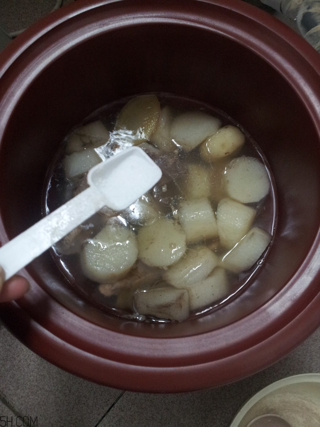 馬蹄和山藥能一起煲湯嗎？山藥和馬蹄能一起吃嗎？