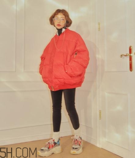 面包服搭配什么鞋子？面包服搭配鞋子圖片