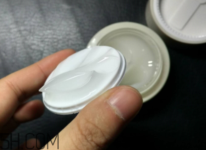 牛爾白玉蘭凍膜什么功效？牛爾白玉蘭凍膜熟齡肌適合嗎？