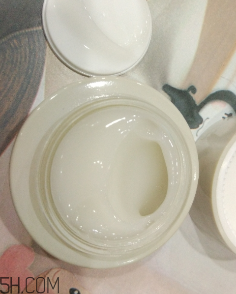 牛爾白玉蘭凍膜什么功效？牛爾白玉蘭凍膜熟齡肌適合嗎？