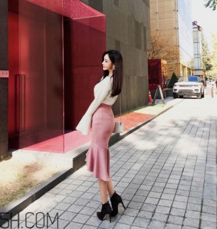 粉色裙子配什么鞋子？不同款式不同的風(fēng)格
