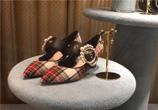 miumiu高跟鞋多少錢？婚禮上穿它再適合不過了