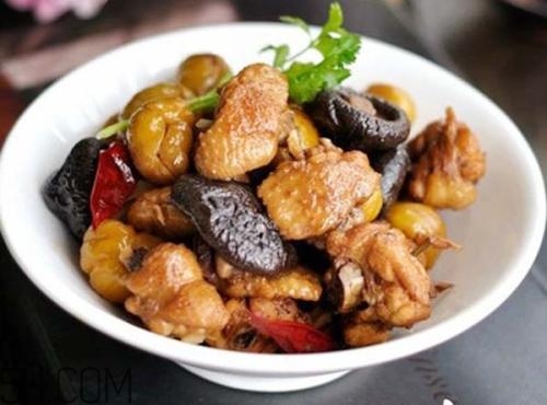 香菇燉雞用什么香菇好？干香菇是關(guān)鍵