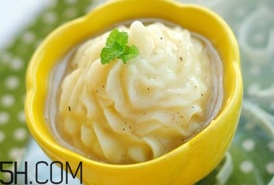 上火牙疼煲什么湯好？輕松解決上火牙疼問題