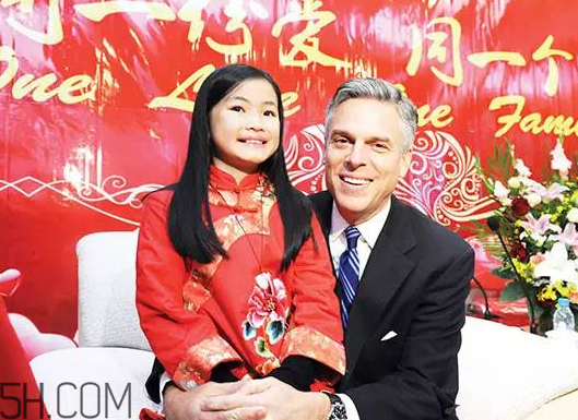 為什么老外愛收養(yǎng)中國的小孩？中國棄嬰多