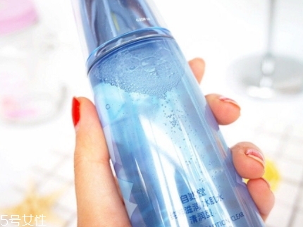 自然堂爽膚水怎么樣？看看是不是含酒精
