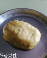 炸油角的面怎么和？用生面還是燙面你知道嗎？
