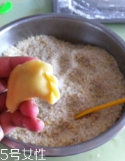 炸油角的面怎么和？用生面還是燙面你知道嗎？