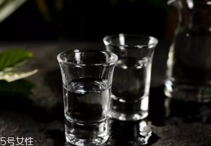 白酒喝之前要醒酒嗎？酒精揮發(fā)利于健康