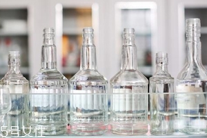 白酒喝之前要醒酒嗎？酒精揮發(fā)利于健康