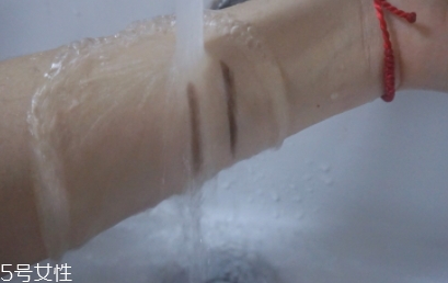 自然堂眉筆怎么樣？來看看眉筆的質(zhì)量