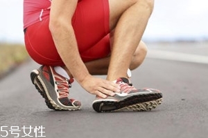 崴腳了怎么辦？緩解疼痛6大招