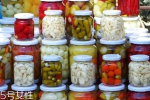 亞硝酸鹽吃了致癌嗎？不說劑量談癌癥都是耍流氓