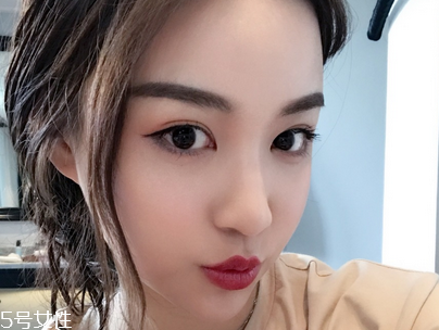 激光點(diǎn)痣后多久能洗臉？點(diǎn)痣后臉上有可能會(huì)有凹洞
