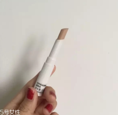 遮瑕棒什么時候用？用來修飾底妝妝容