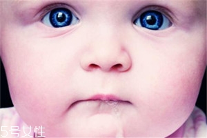 怎樣應(yīng)對(duì)寶寶口臭問題？體內(nèi)外調(diào)節(jié)是關(guān)鍵