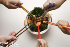 筷子應(yīng)該怎么洗？不要泡不要搓不要圖省事