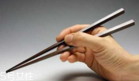 筷子應(yīng)該怎么洗？不要泡不要搓不要圖省事