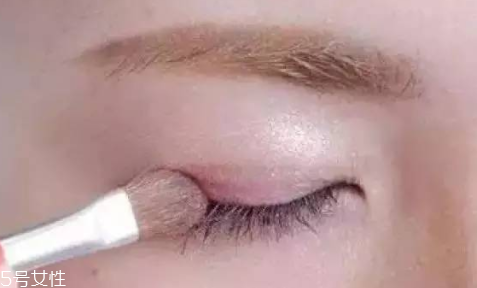 兔子腮紅怎么畫才可愛？中年少女必備腮紅畫技