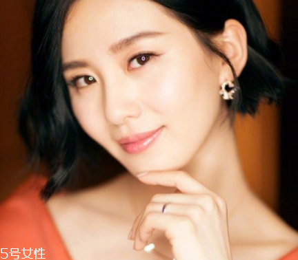 2018奶茶妝怎么畫？偽素顏撩漢妝容畫法