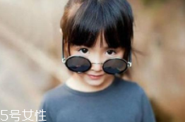 Jasper戴墨鏡，這樣扮酷讓孩子更自信！