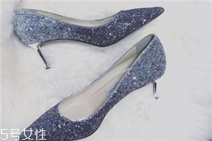 jimmy choo鞋子多少錢(qián)？最撩人的高跟鞋代表