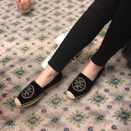 tory burch鞋子偏大嗎？香奈兒漁夫鞋平價(jià)替代