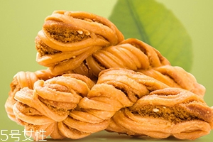 麻花可以帶上飛機(jī)嗎？要看帶多少