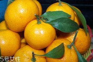 吃橘子為什么臉變黃呢？橘黃癥很快會(huì)恢復(fù)