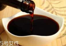 吃深色食物皮膚會變黑嗎？沒有科學根據(jù)