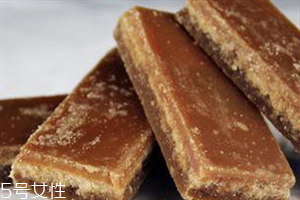 阿膠可以和紅糖一起吃嗎？煮紅糖水要放多少紅糖？