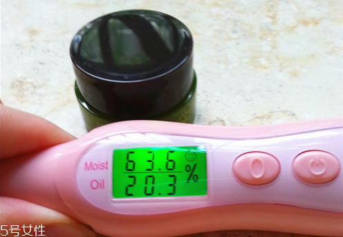 悅詩風(fēng)吟面霜好用嗎？正確的時(shí)間使用面霜更好