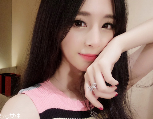 紅花逍遙片月經期能吃嗎？經期藥品要慎服