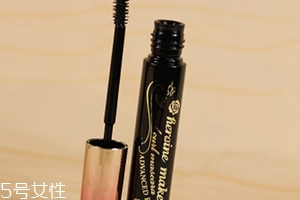 睫毛膏和眼線哪個(gè)先畫？看看你是不是畫錯(cuò)了
