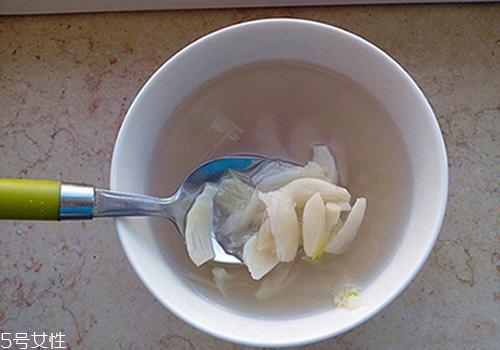 大蒜煮水孕婦能喝嗎？具有止咳的功效