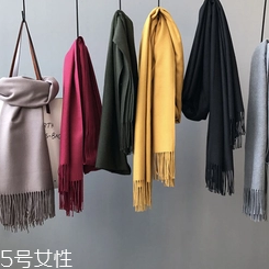 冬天戴什么圍巾好看？貌美又溫暖的圍巾大盤點(diǎn)