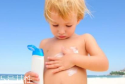 使用防曬產(chǎn)品后一定要卸妝嗎？要看防曬產(chǎn)品類型