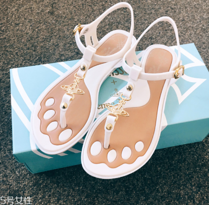 melissa果凍鞋好穿嗎？當(dāng)下最時髦的鞋子