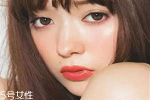 怎樣防止眼影暈染？七種日常眼影搭配秘訣
