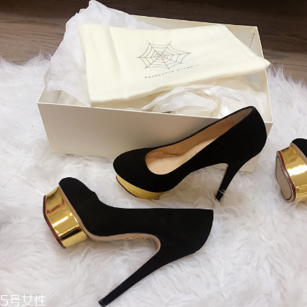 charlotte olympia是奢侈品嗎？俏皮可愛(ài)女生必備單鞋