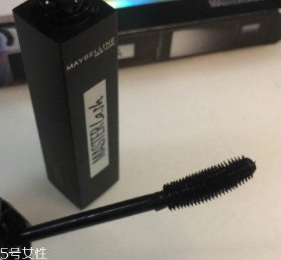美寶蓮彎彎睫毛膏多少錢？美寶蓮重新定義睫毛膏